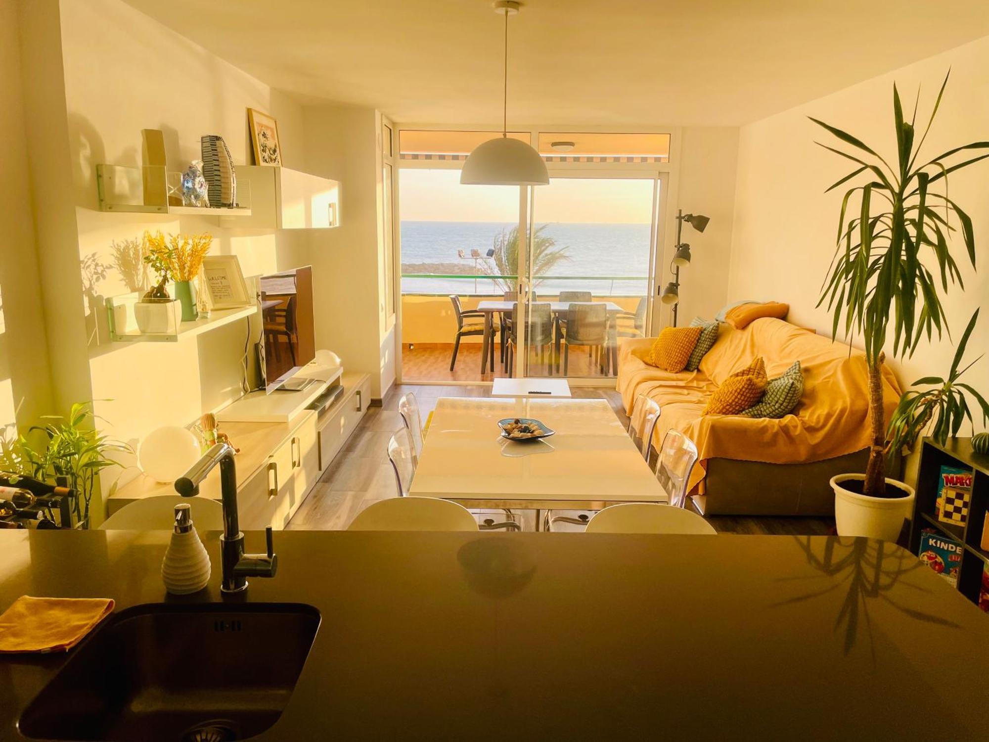 Apartment Vacation *